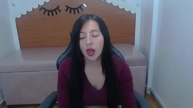 scarlett percy t online show from 12-13-25, 07:53