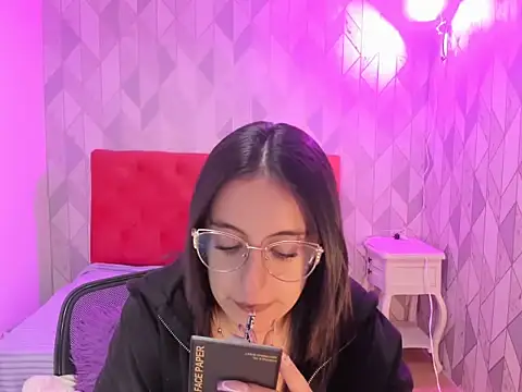 Snapshot of IsabellaRousset chatting on 12-04-25, 06:01 IsabellaRousset online show from 12-04-25, 06:01