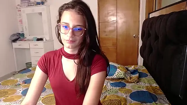 lobabella online show from 11-18-25, 02:39