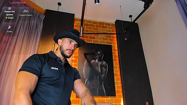 Scottfishcer1 online show from 01-07-26, 07:38