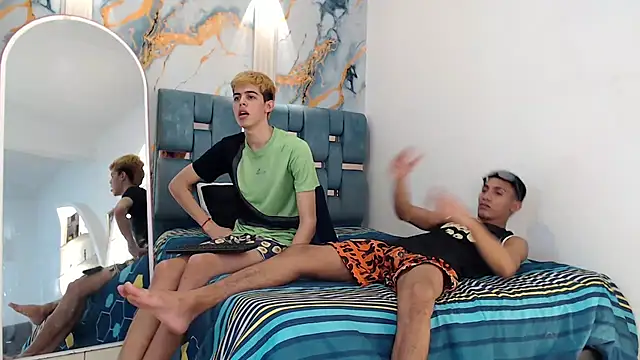 Snapshot of IMPERIO_ROMANO chatting on 12-17-25, 07:31 IMPERIO ROMANO online show from 12-17-25, 07:31