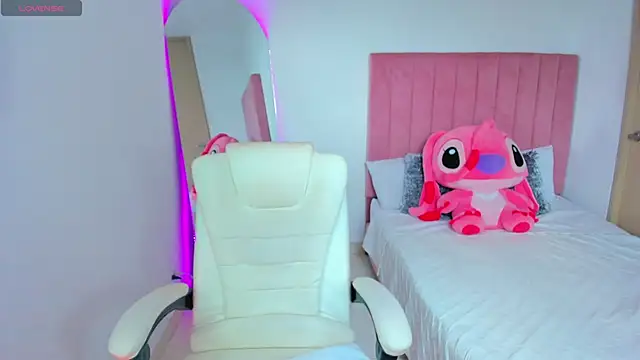 Janettcruz online show from 02-09-26, 08:24