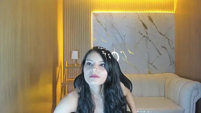 Snapshot of Valery_tf chatting on 12-16-25, 08:25 Valery tf online show from 12-16-25, 08:25