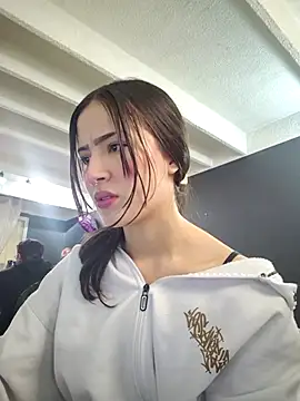 Celeste Moretti online show from 11-19-25, 01:44