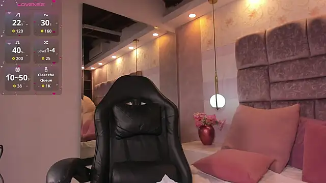 danielamonet online show from 05-18-26, 06:19