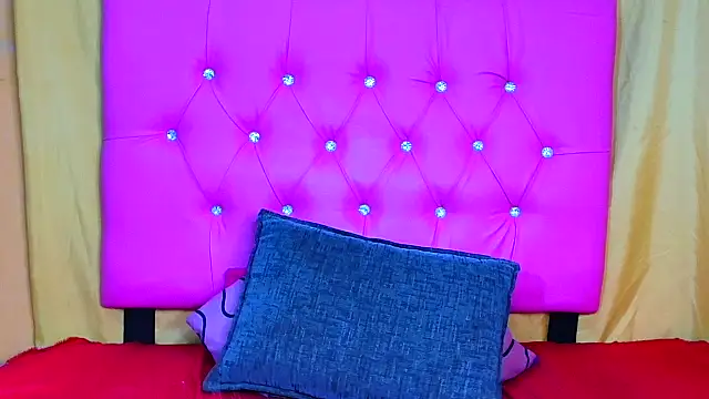 Prettybrowngirl online show from 11-20-25, 10:53