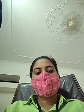 Snapshot of Isha_kumari_69 chatting on 06-13-26, 10:24 Isha kumari 69 online show from 06-13-26, 10:24