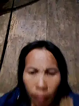 Snapshot of Ana_hoa chatting on 11-24-25, 02:28 Ana hoa online show from 11-24-25, 02:28