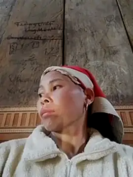 Snapshot of Ana_hoa chatting on 11-28-25, 08:39 Ana hoa online show from 11-28-25, 08:39