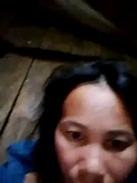 Snapshot of Ana_hoa chatting on 12-13-25, 09:31 Ana hoa online show from 12-13-25, 09:31