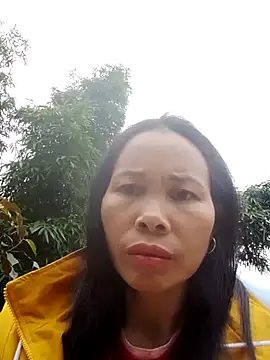 Snapshot of Ana_hoa chatting on 12-18-25, 03:56 Ana hoa online show from 12-18-25, 03:56