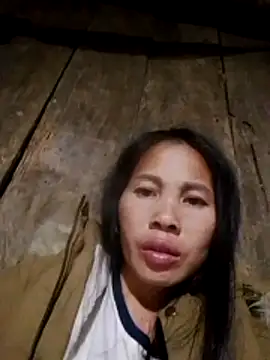 Snapshot of Ana_hoa chatting on 12-20-25, 05:09 Ana hoa online show from 12-20-25, 05:09