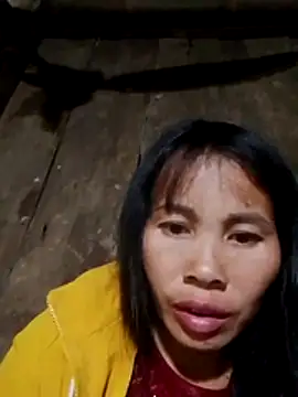 Snapshot of Ana_hoa chatting on 12-21-25, 11:45 Ana hoa online show from 12-21-25, 11:45