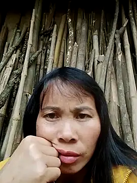 Snapshot of Ana_hoa chatting on 12-23-25, 09:29 Ana hoa online show from 12-23-25, 09:29