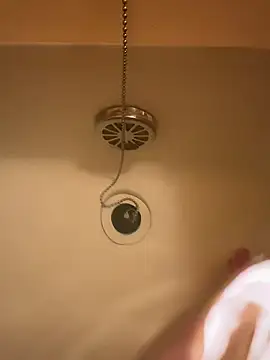 Snapshot of houkeiboy78 chatting on 11-18-25, 09:58 houkeiboy78 online show from 11-18-25, 09:58