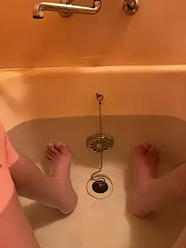 Snapshot of houkeiboy78 chatting on 11-28-25, 10:18 houkeiboy78 online show from 11-28-25, 10:18