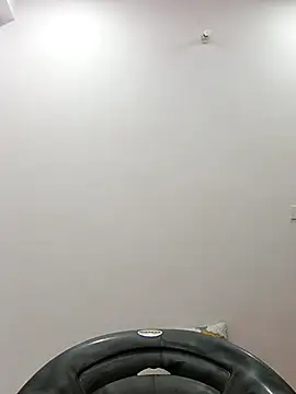 sanjana077 online show from 04-10-26, 12:32