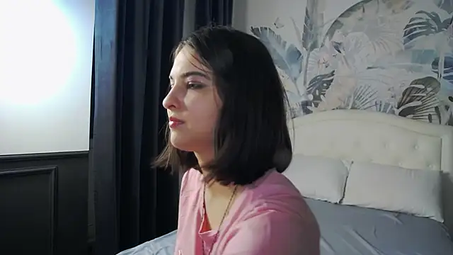 Ruby de Cherry online show from 11-06-25, 08:04