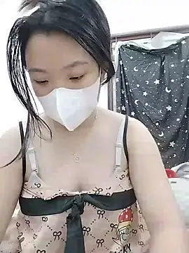 linh-xinh18 online show from 07-30-26, 09:08
