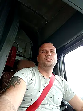 Snapshot of Chubbytop454 chatting on 11-26-25, 02:18 Chubbytop454 online show from 11-26-25, 02:18