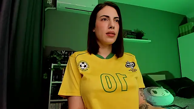 BaeBlossom online show from 11-28-25, 03:47