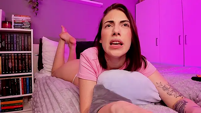 BaeBlossom online show from 11-29-25, 03:37