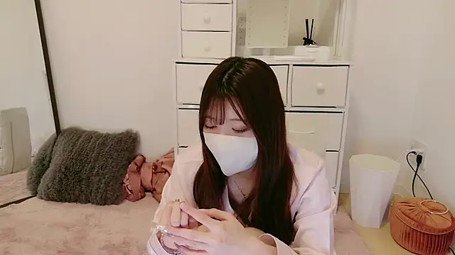 Snapshot of yuki-0303 chatting on 02-15-26, 04:14 yuki-0303 online show from 02-15-26, 04:14