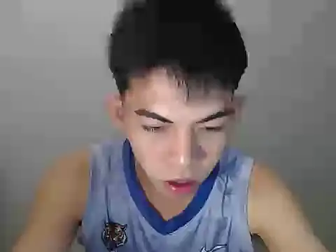 Snapshot of Urhotsilverboy chatting on 06-26-26, 12:20 Urhotsilverboy online show from 06-26-26, 12:20