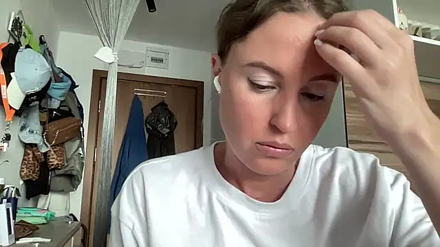 Ameli8 online show from 05-21-26, 09:49