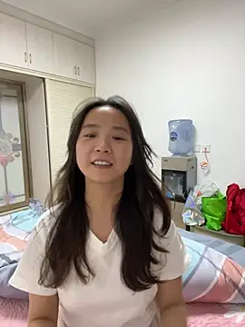 Hmm 0303 online show from 02-14-26, 02:58