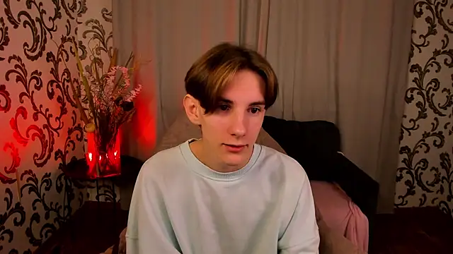 Snapshot of ted_lun chatting on 11-14-25, 06:50 ted lun online show from 11-14-25, 06:50