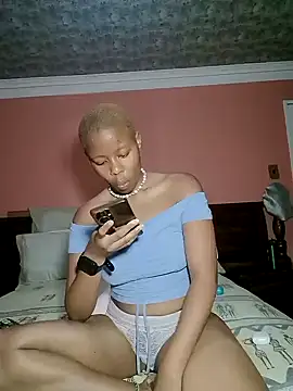 Snapshot of Prettyflowea chatting on 11-08-25, 12:55 Prettyflowea online show from 11-08-25, 12:55