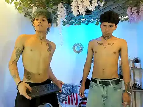 LATINDICKS online show from 11-05-25, 03:45