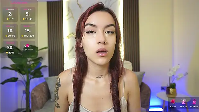 Snapshot of TessaaFox chatting on 12-15-25, 12:09 TessaaFox online show from 12-15-25, 12:09