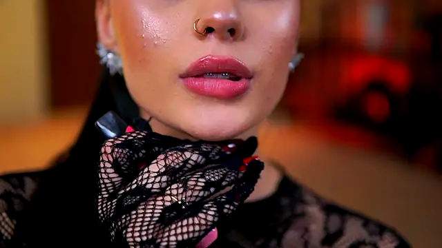 Snapshot of RavennaDArcy chatting on 11-25-25, 08:09 RavennaDArcy online show from 11-25-25, 08:09