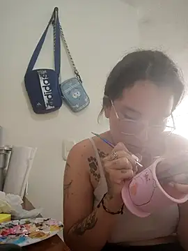 Snapshot of mr_arte chatting on 11-24-25, 02:50 mr arte online show from 11-24-25, 02:50