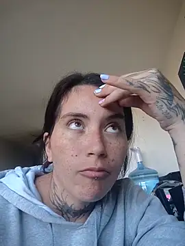 Snapshot of mr_arte chatting on 11-26-25, 01:56 mr arte online show from 11-26-25, 01:56