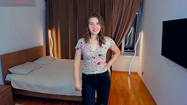 JosieNadile online show from 12-14-25, 05:40