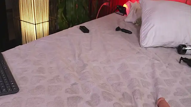 alicia xoxo online show from 03-08-26, 02:04