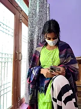 Student12th online show from 11-24-25, 04:01