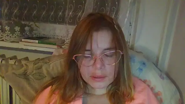 Snapshot of HornyElena chatting on 12-05-25, 08:49 HornyElena online show from 12-05-25, 08:49