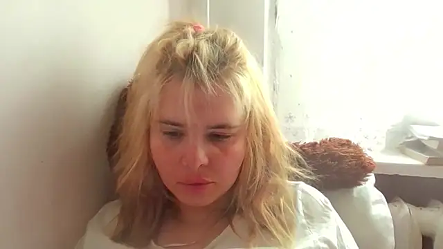 HornyElena online show from 04-14-26, 10:32