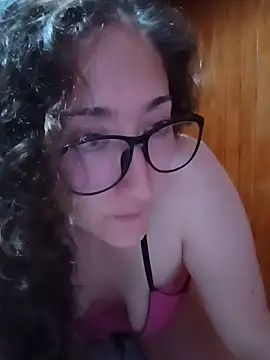 Snapshot of _sweetdelight_ chatting on 06-02-26, 04:14 sweetdelight online show from 06-02-26, 04:14