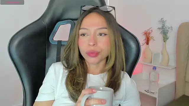 LuluuBerry online show from 11-29-25, 11:35