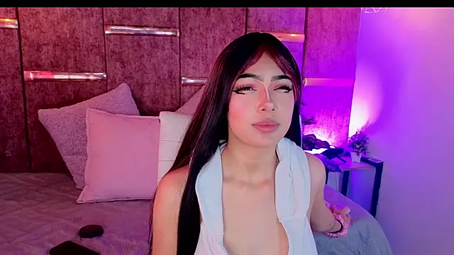 Snapshot of _ViolletteNoir_ chatting on 11-16-25, 08:03 ViolletteNoir online show from 11-16-25, 08:03