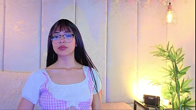  ViolletteNoir  online show from 03-17-26, 08:45