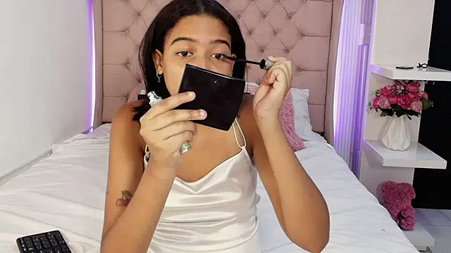 Snapshot of cheerry_moon chatting on 11-28-25, 09:06 cheerry moon online show from 11-28-25, 09:06