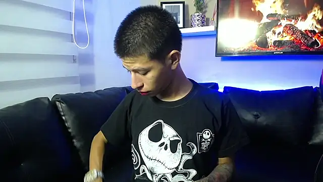 Tessachains 2  online show from 12-22-25, 02:41