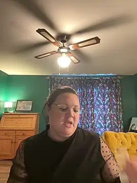 RealWoman84 online show from 11-11-25, 01:33