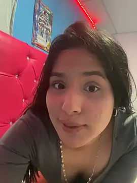 Chiquinquira3 online show from 06-19-26, 04:17